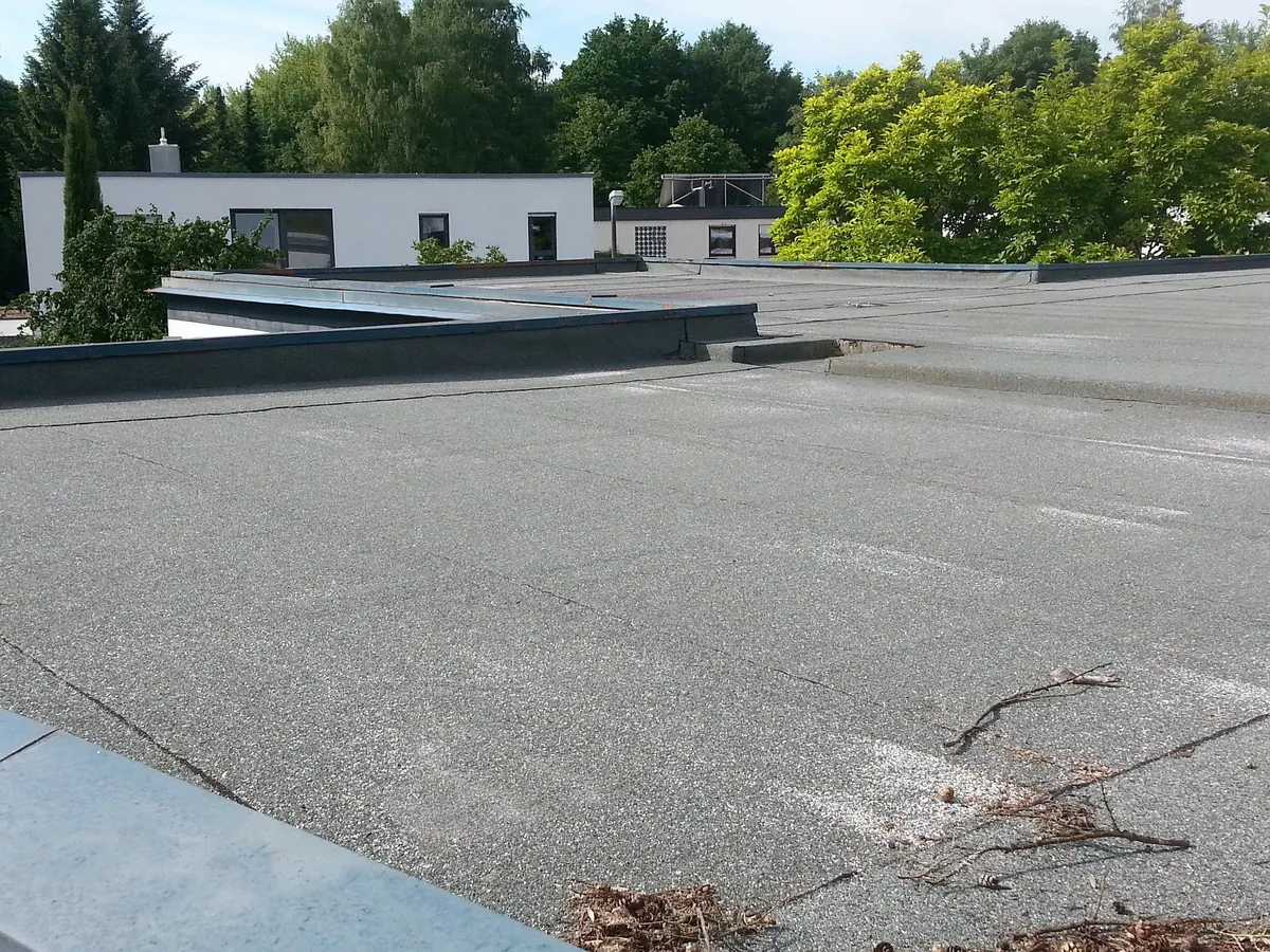 Close view of garage roofs work in progress