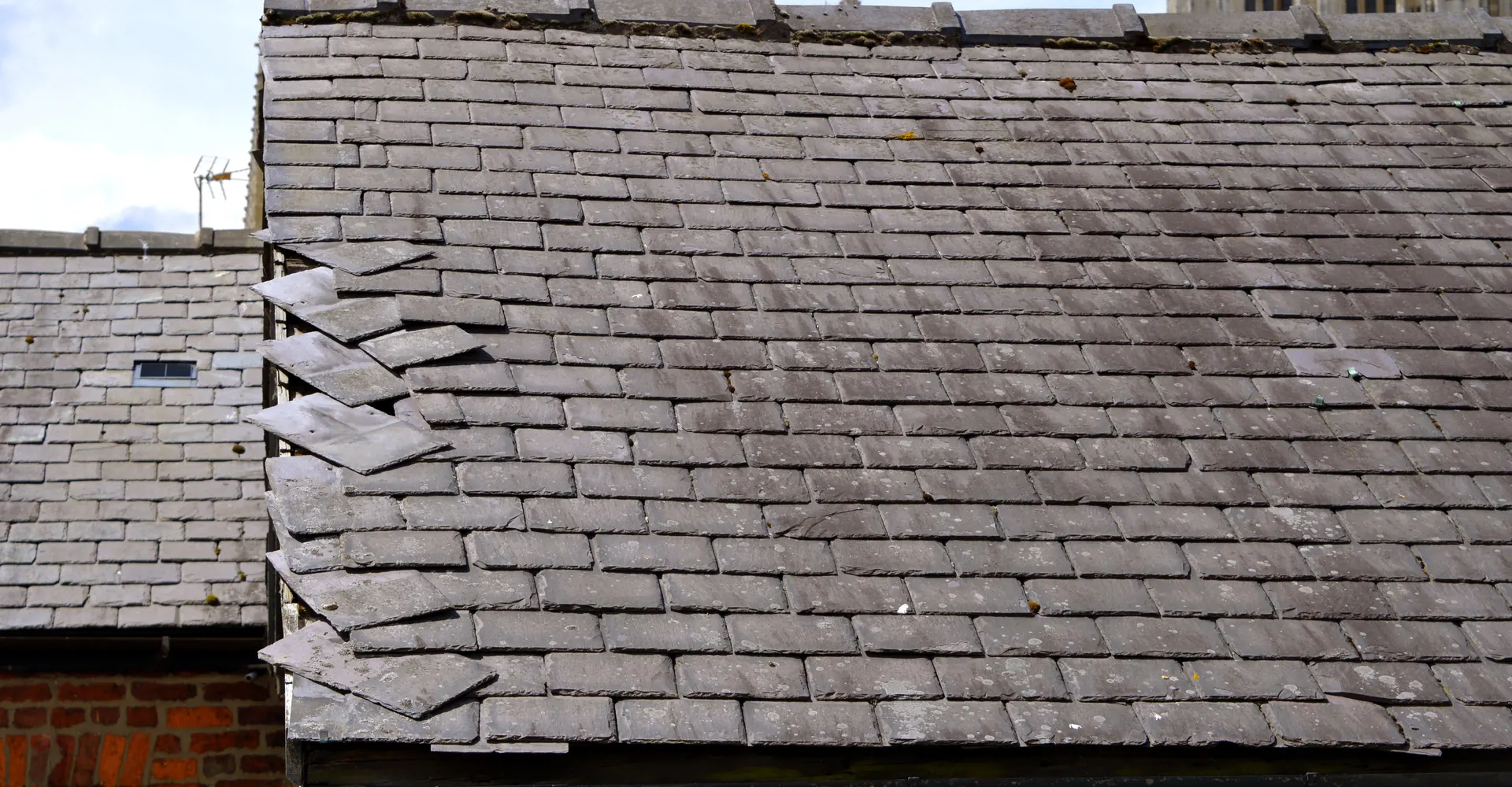 Slate Roofs by Revive Roofing & Repairs in Stirling